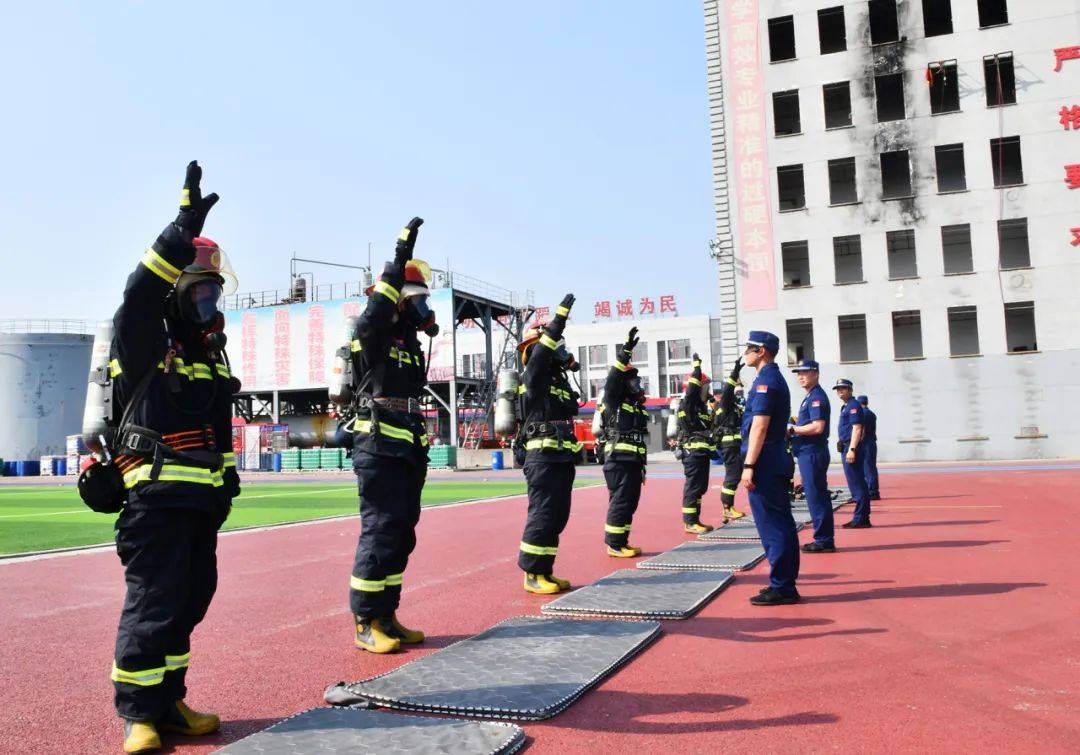 无锡支队圆满完成全省消防救援队伍基层指挥员培训班第一期培训工作(图7)